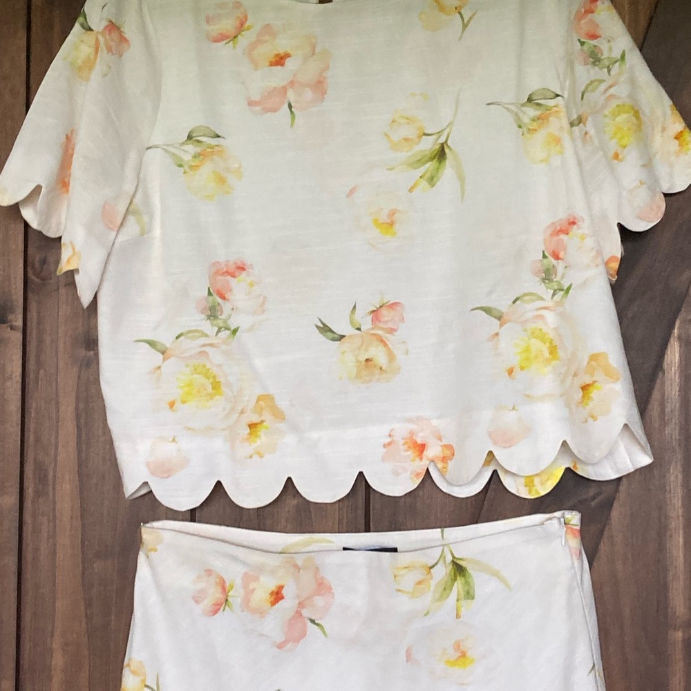 Vici White and Yellow Floral 2 Piece Maxi Dress. Scalloped edges and tulip flow.